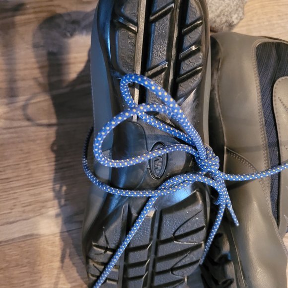 Trak brand made in Hungary Ski / snow shoes - Picture 4 of 6